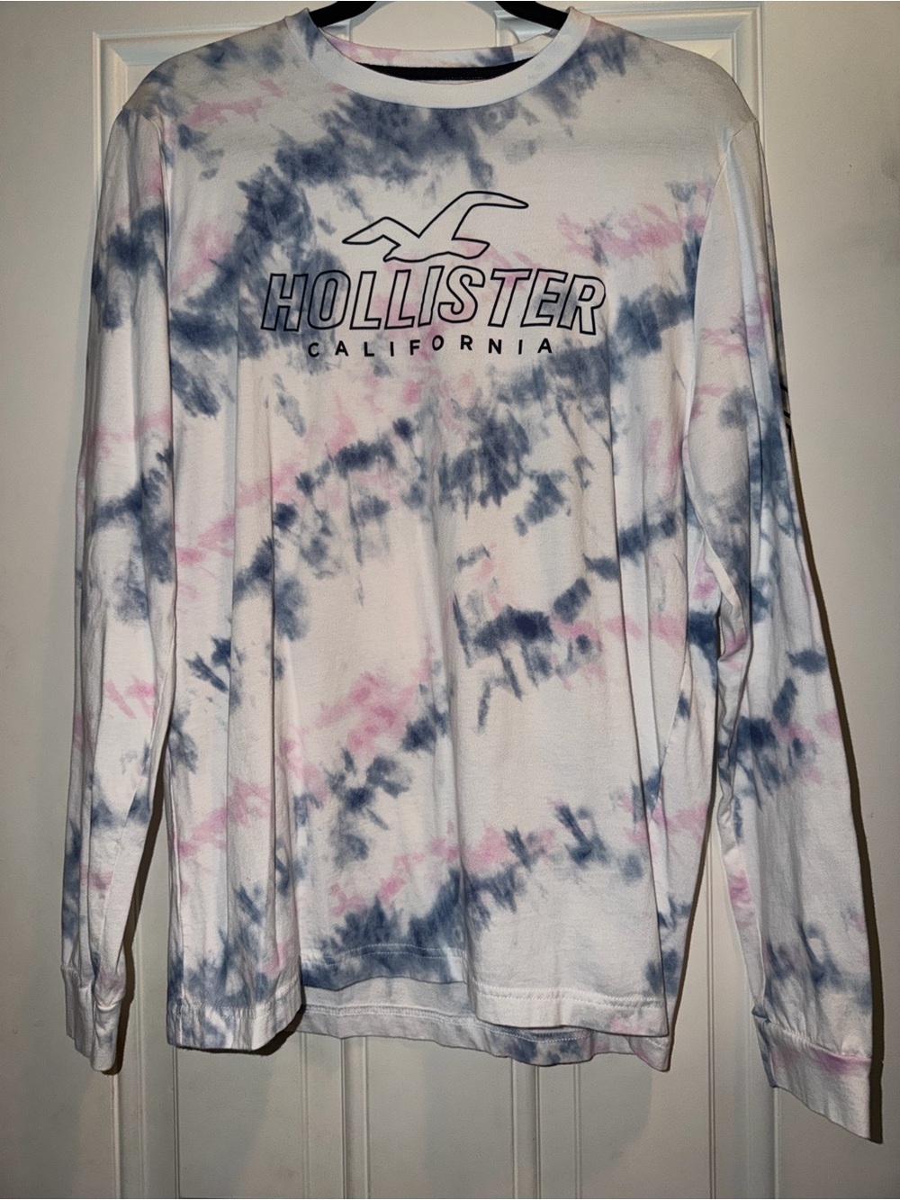 Hollister Men’s White Tie-Dye Long Sleeve Logo shirt size large